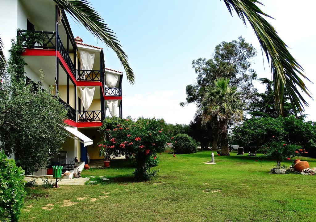 Apartments Karpetis A Green Paradise 사코우디아 객실 사진