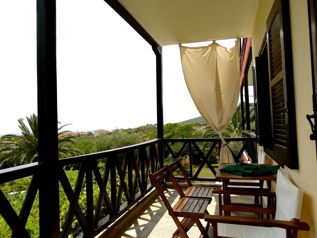 Apartments Karpetis A Green Paradise 사코우디아 객실 사진