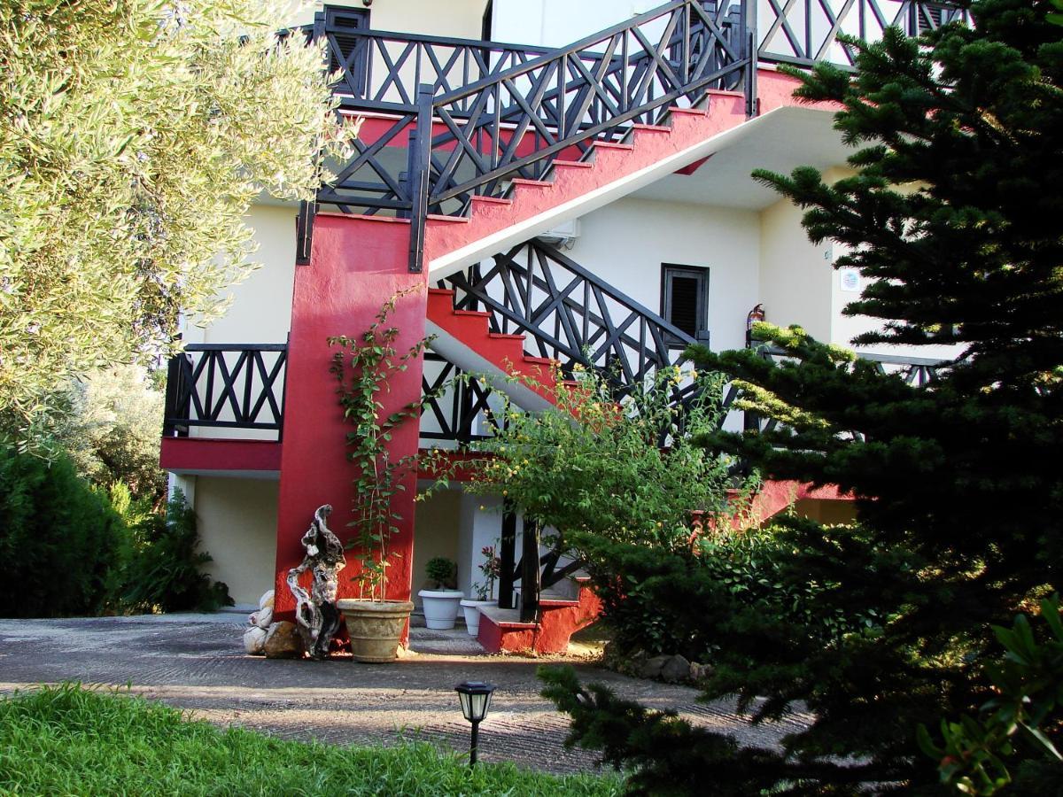 Apartments Karpetis A Green Paradise 사코우디아 외부 사진