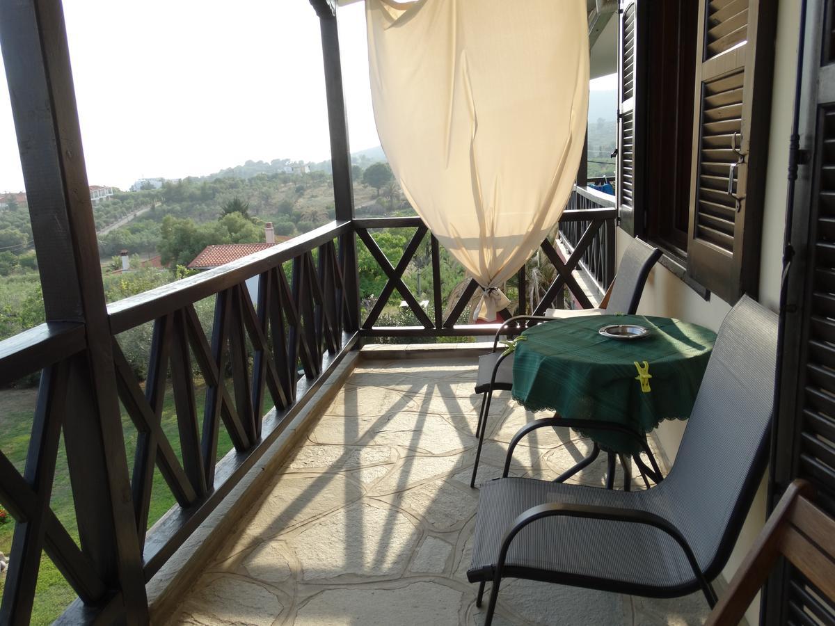Apartments Karpetis A Green Paradise 사코우디아 외부 사진